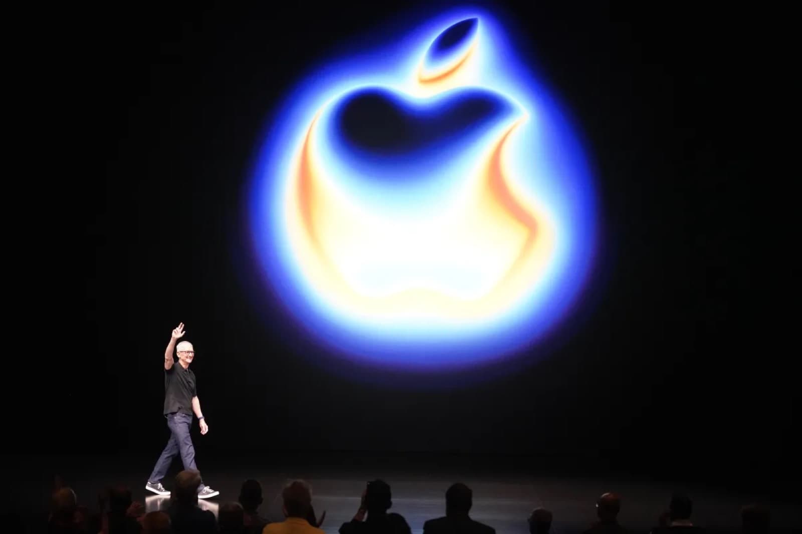 Фото App Store из материала TechCrunch о файлинге комиссий