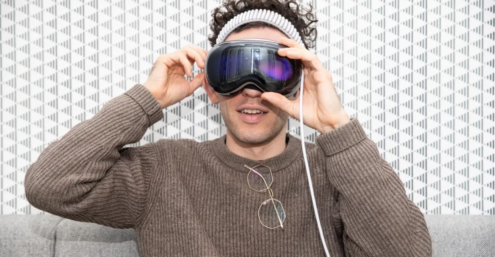 Image published with The Verge on Apple’s Vision Pro and Siri layoffs